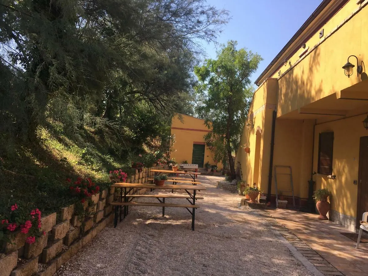 Agriturismo Fattoria Del Colle Jesi Italien
