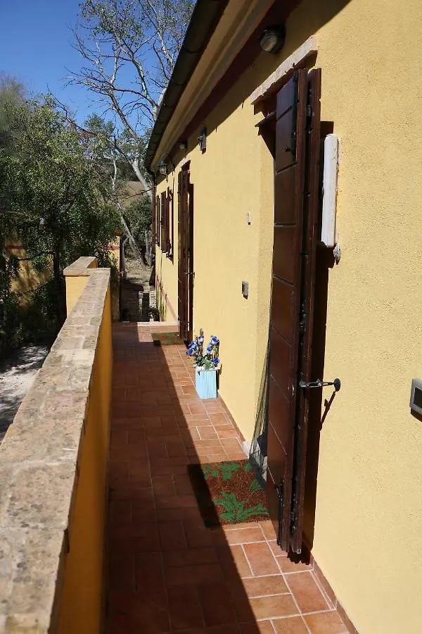 Agriturismo Fattoria Del Colle Iesi Italy