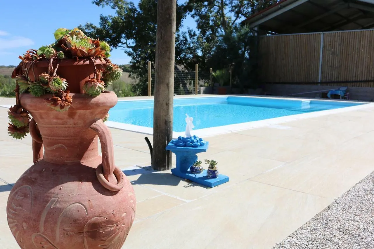 Farm stay Agriturismo Fattoria Del Colle Iesi Italy